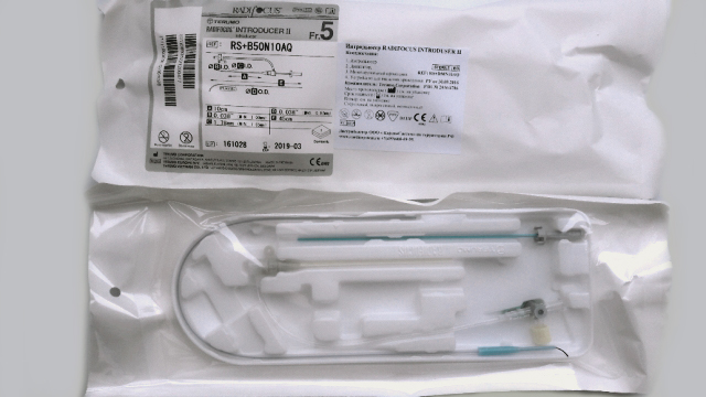 Интродьюсер Terumo Radifocus Introducer II (стандартный комплект)